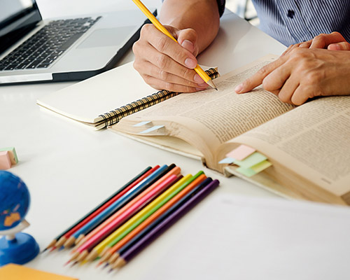 Eğitim & Üniversite-Liselerle İş Birliği Komitesi